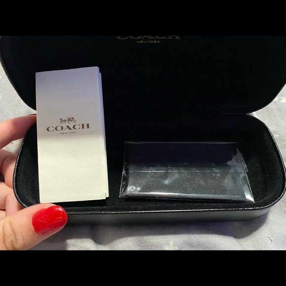 AUTH coach sunglasses - Picture 9 of 10